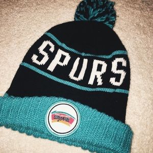 Spurs beanie